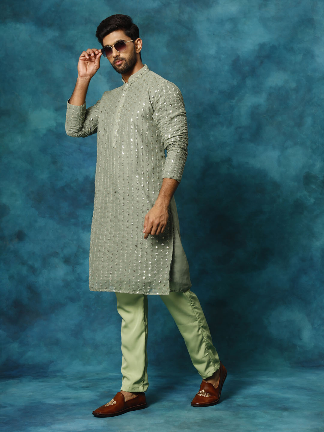 Vastramay Men's Mint Green Georgette Sequins  Kurta