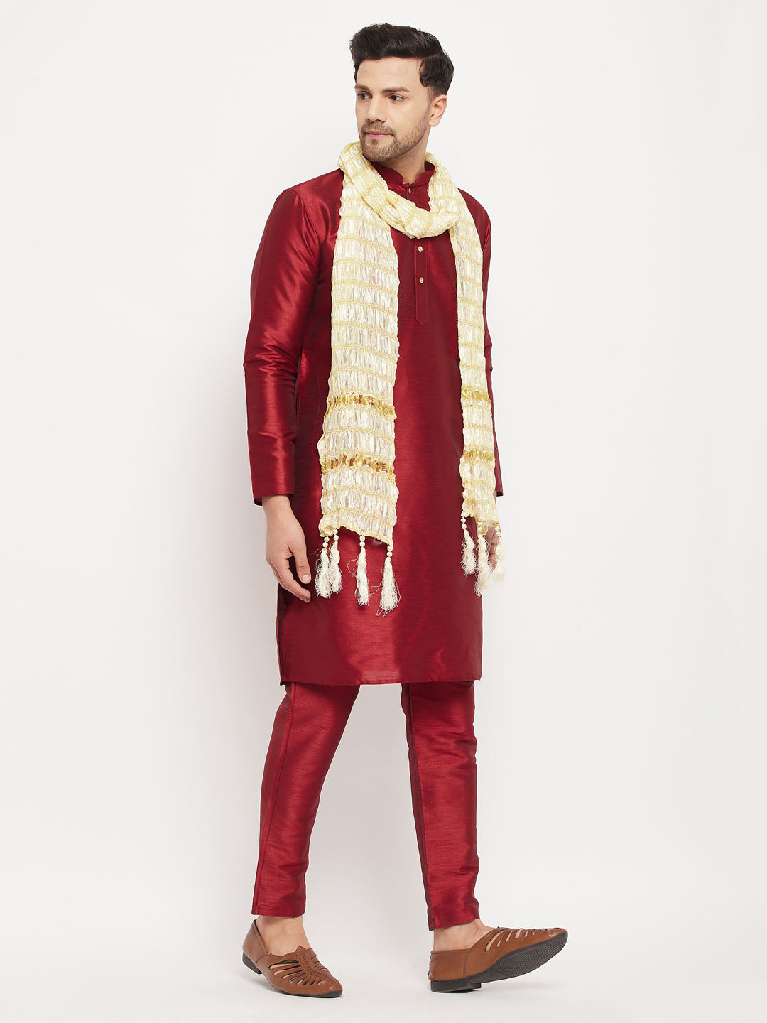 VASTRAMAY Men's Maroon Silk Blend Kurta and Maroon Pant Style Pyjama Set With Dupatta