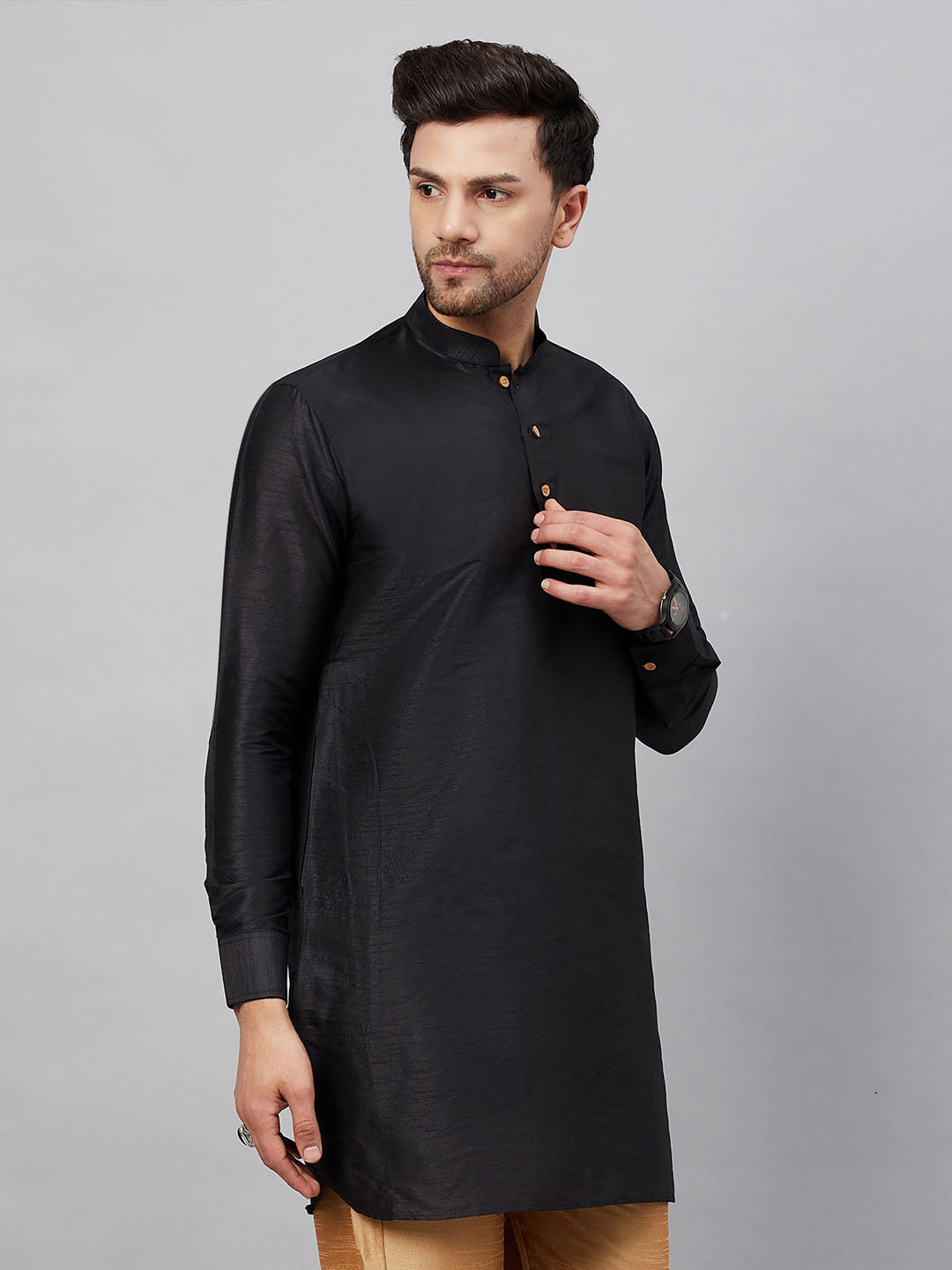 Vastramay Men's Black Silk Blend Curved Kurta