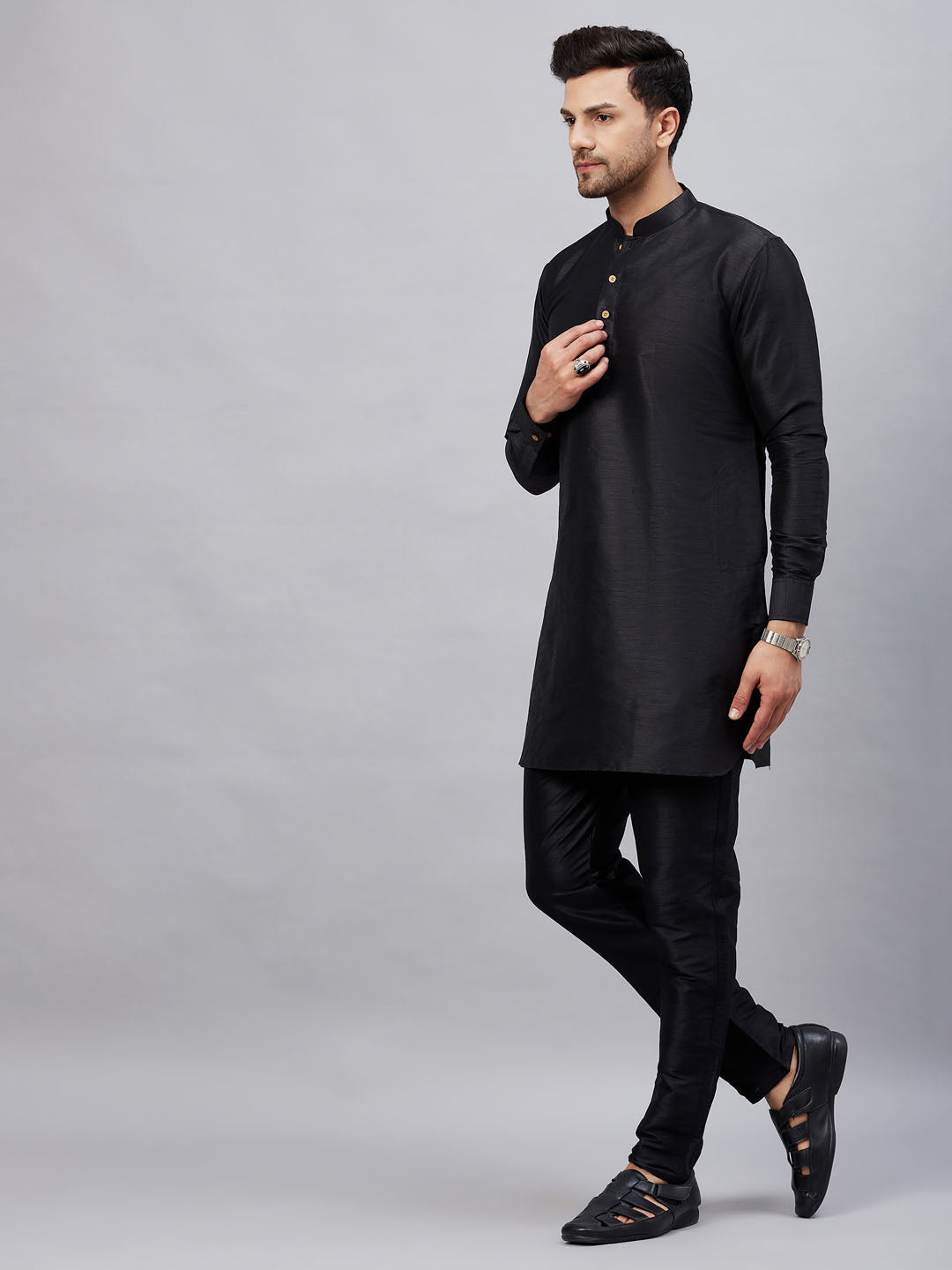 Vastramay mens black silk blend kurta and pant style pyjama set