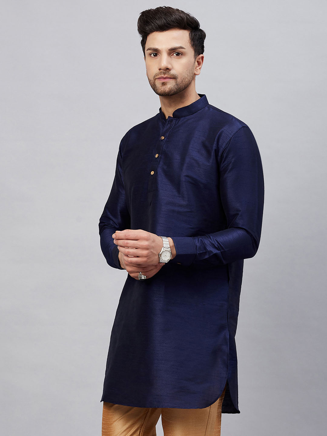 Vastramay Men's Navy Blue Silk Blend Curved Kurta