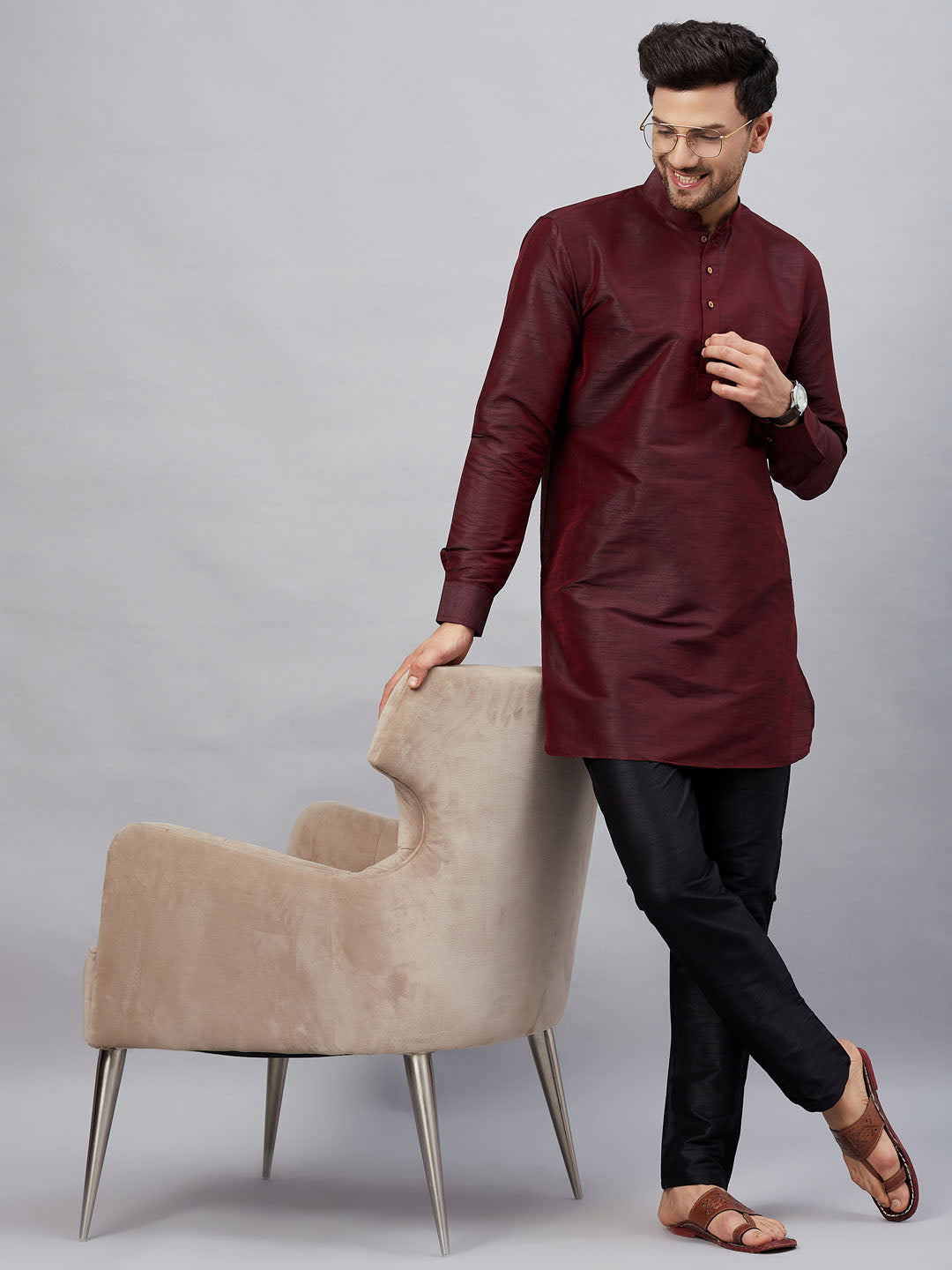 VASTRAMY Men's Burgundy Silk Blend Curved Kurta