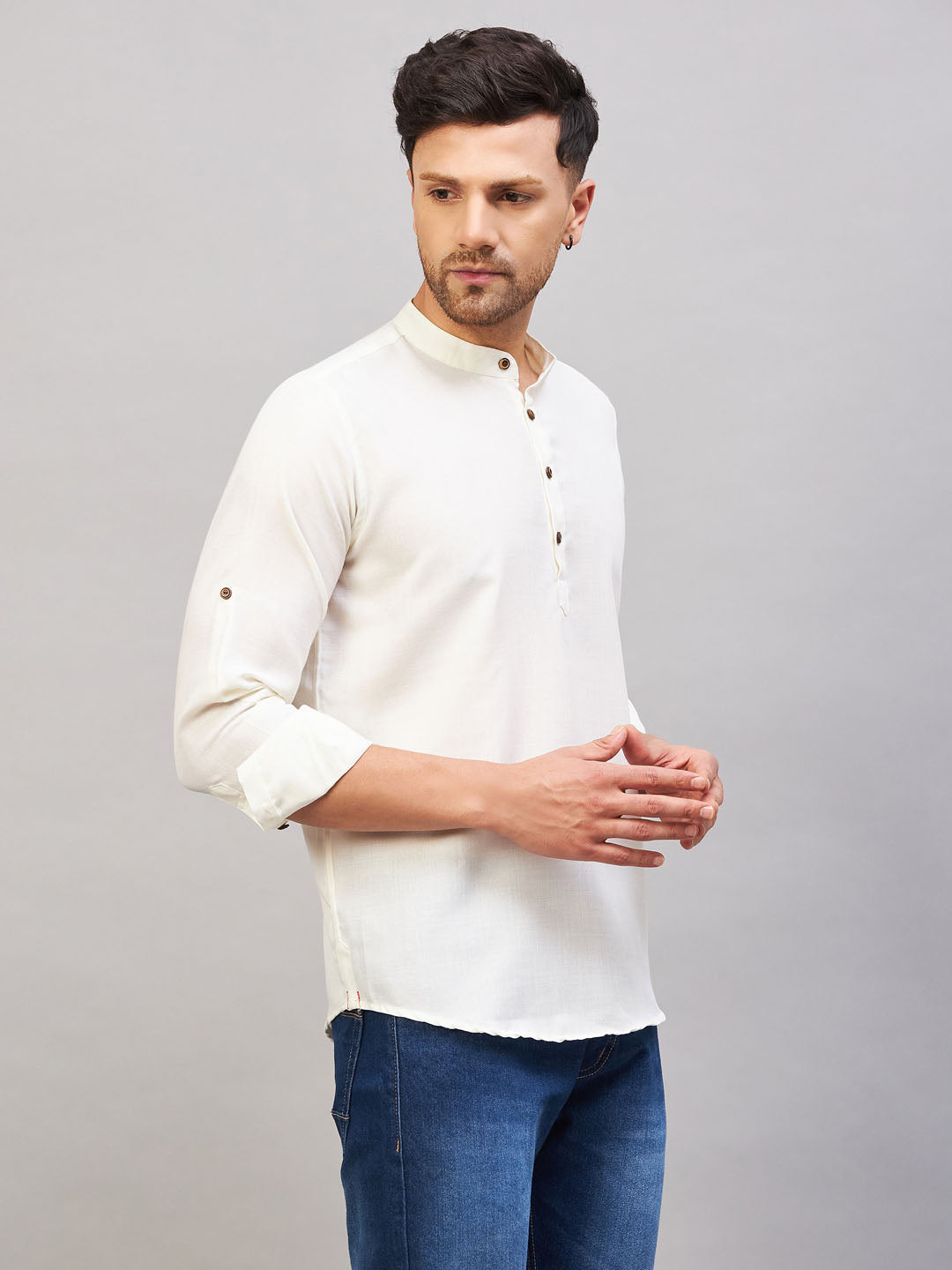 VASTRAMAY Men's Cream Short Cotton Kurta