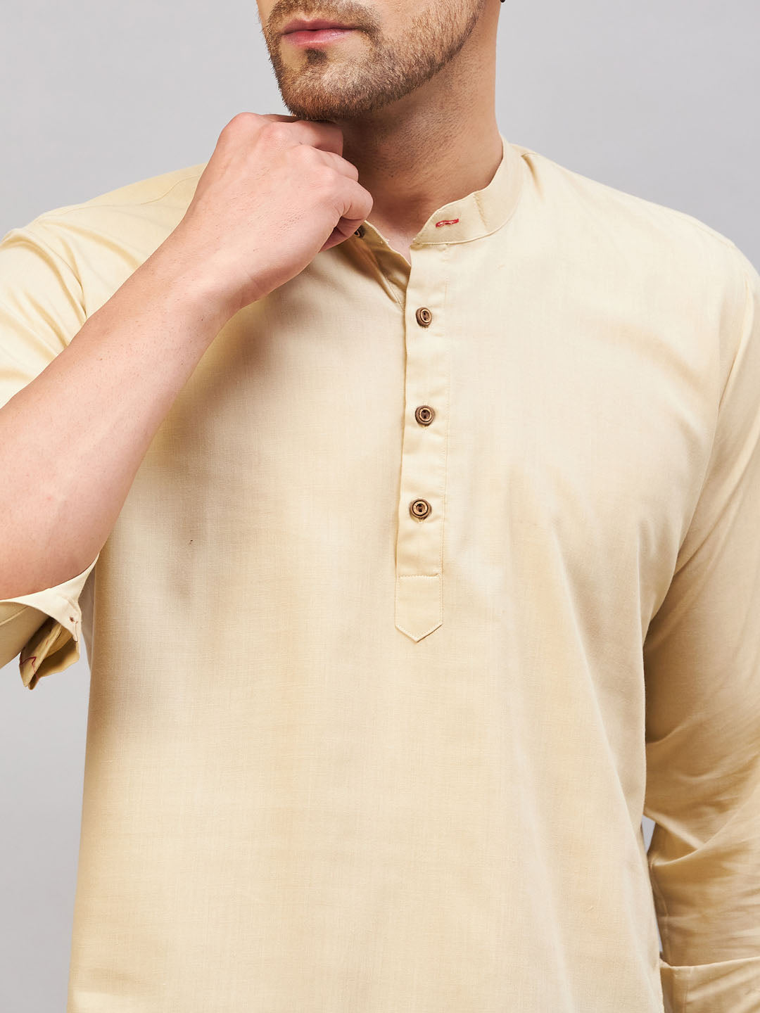 VASTRAMAY Men's Cream Short Cotton Kurta