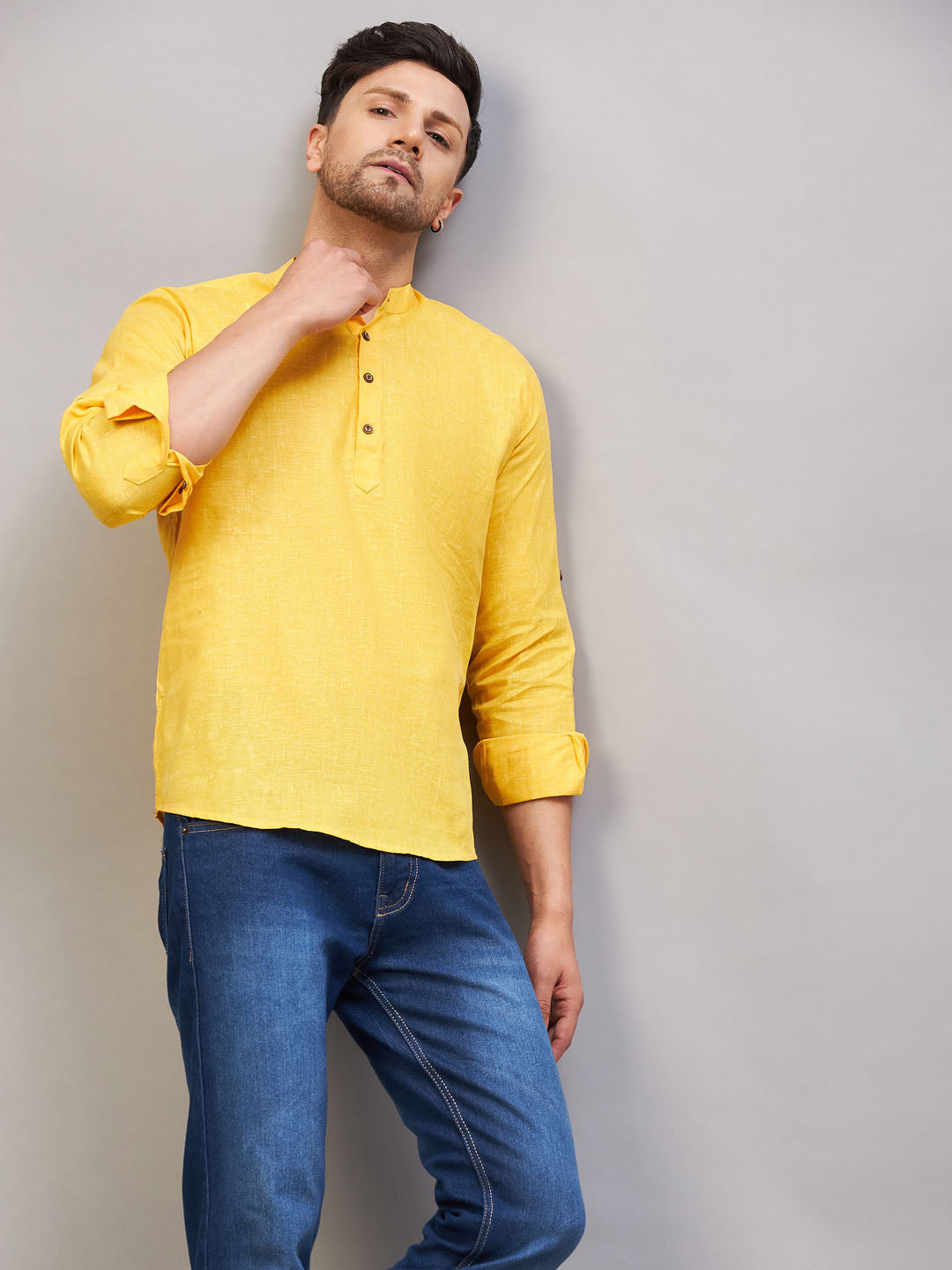 VASTRAMAY Men's Yellow Short Cotton Kurta