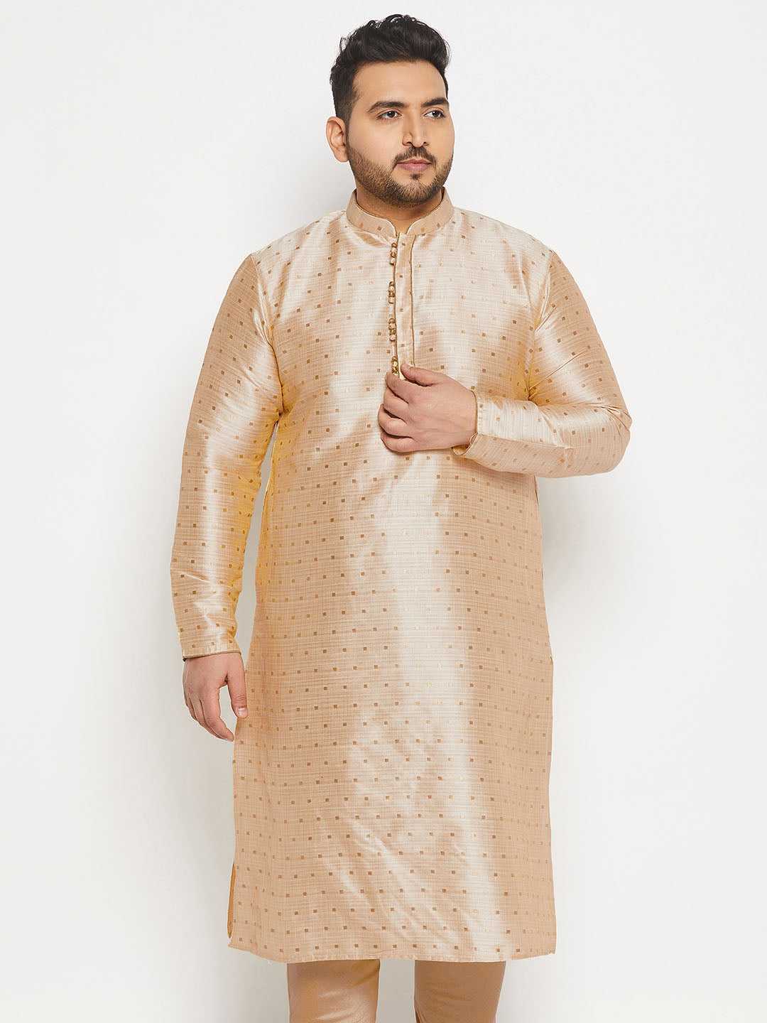 VASTRAMAY Men's Plus Size Gold Zari Weaved Kurta