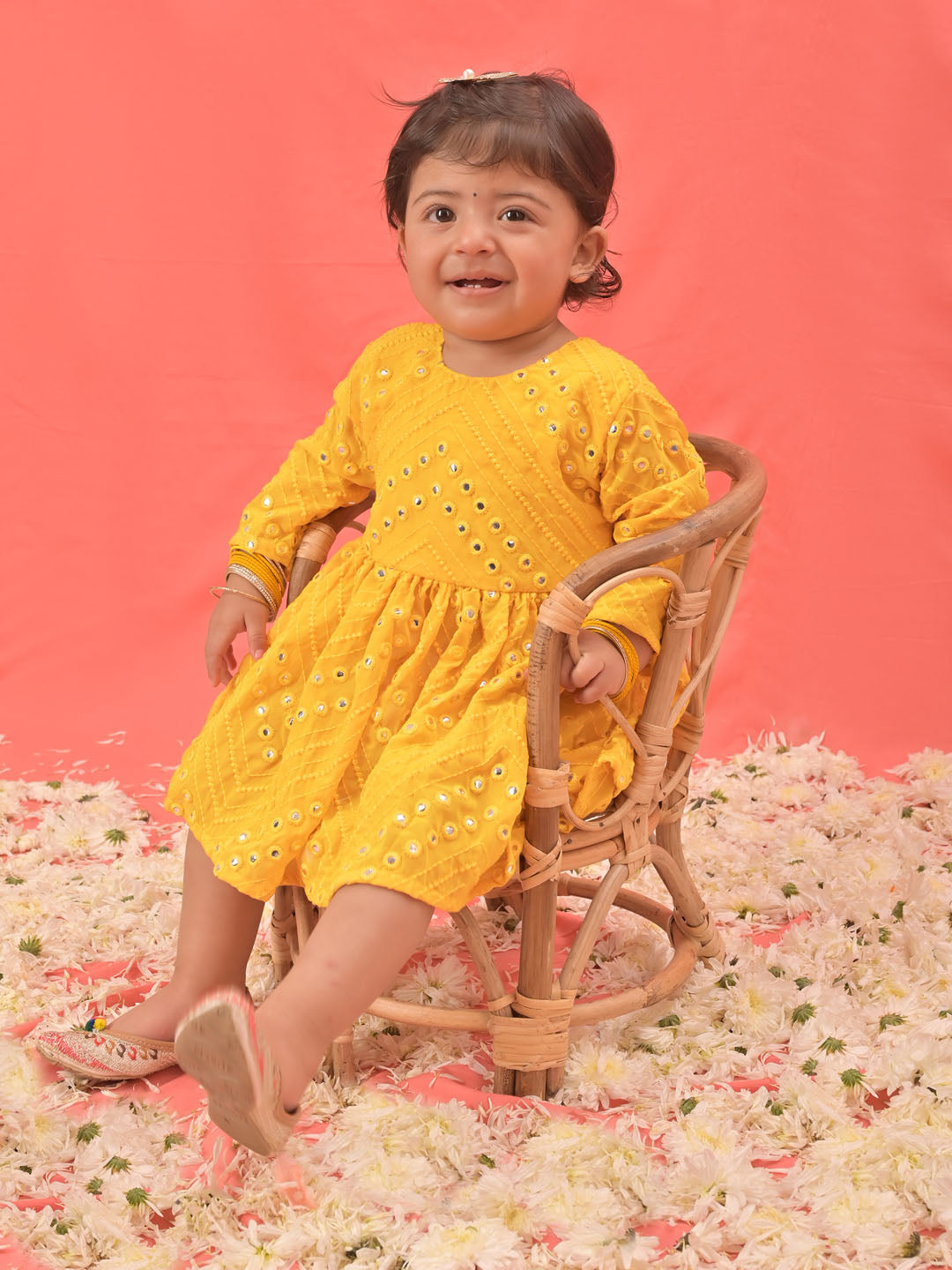 VASTRAMAY SISHU Girl's Yellow Mirror Kurta