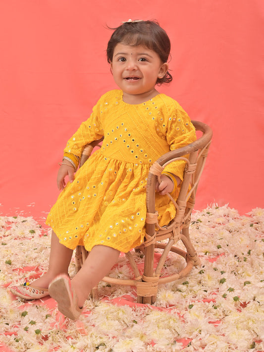 VASTRAMAY SISHU Girl's Yellow Mirror Kurta