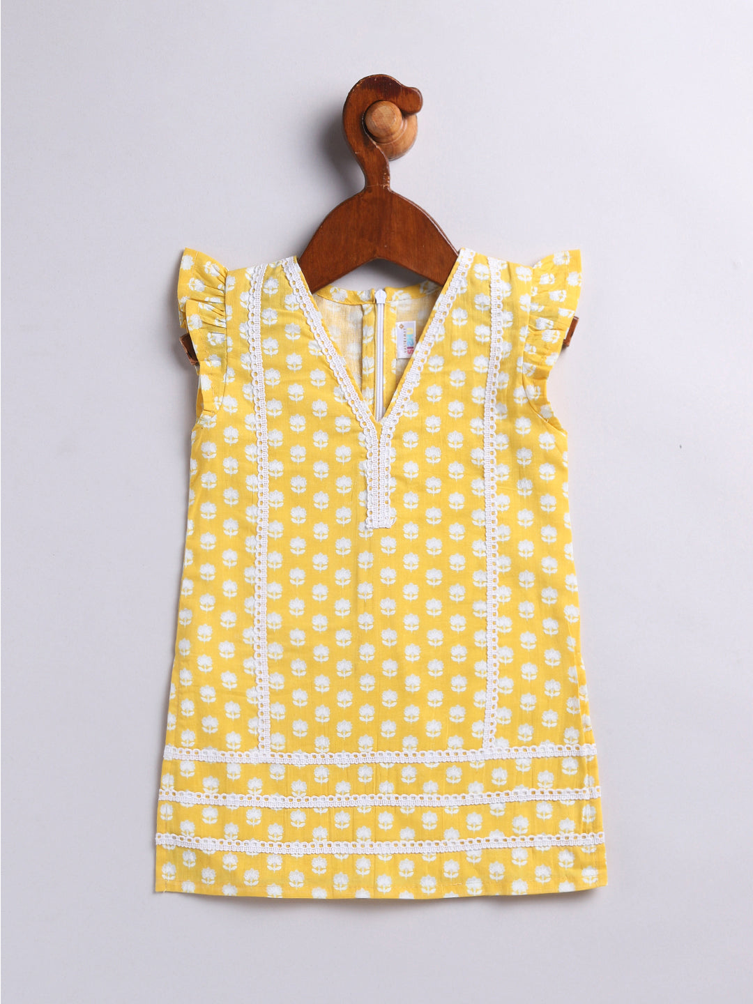 Vastramay Girl's Yellow Kurta Set