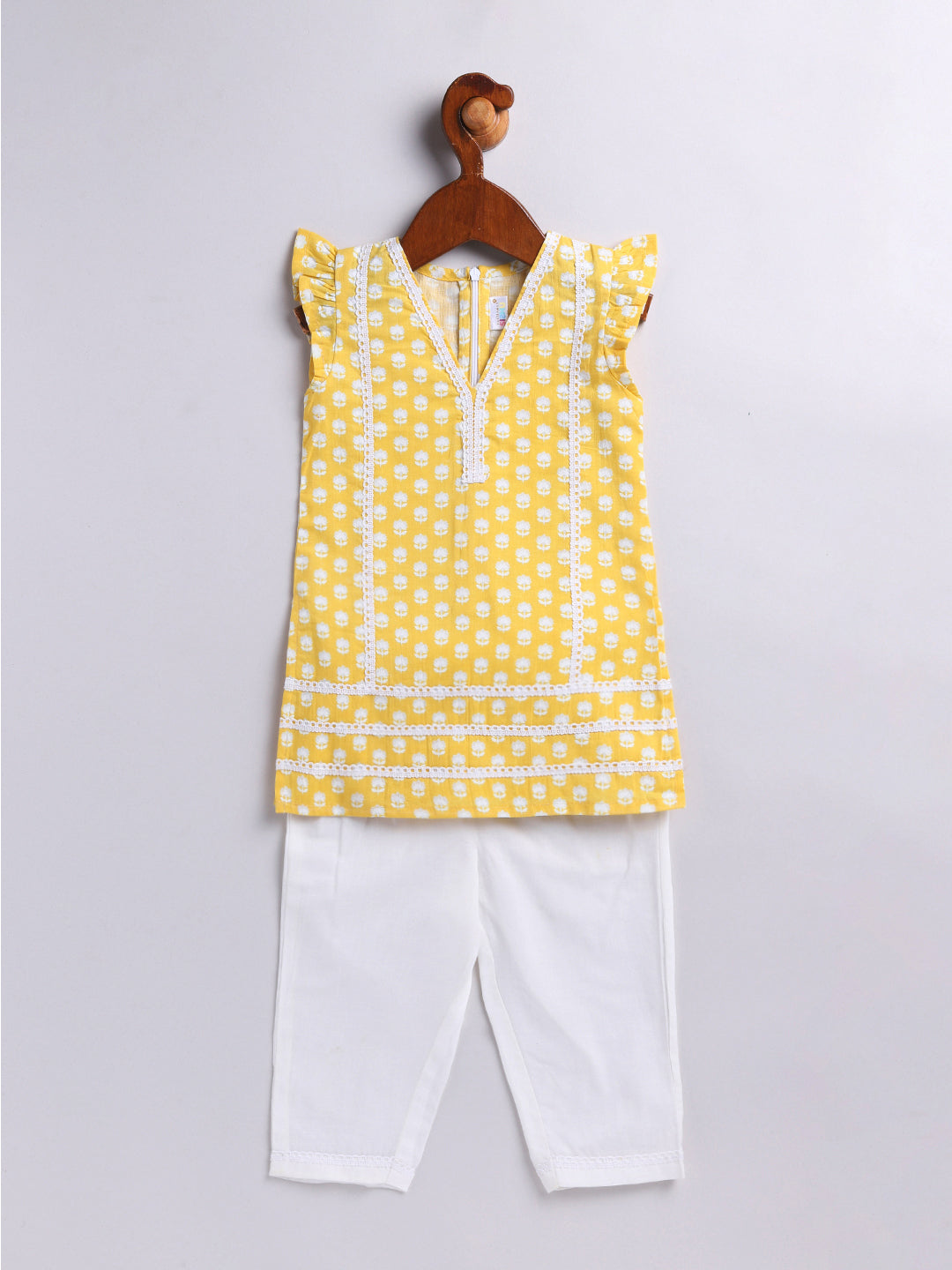 Vastramay Girl's Yellow Kurta Set