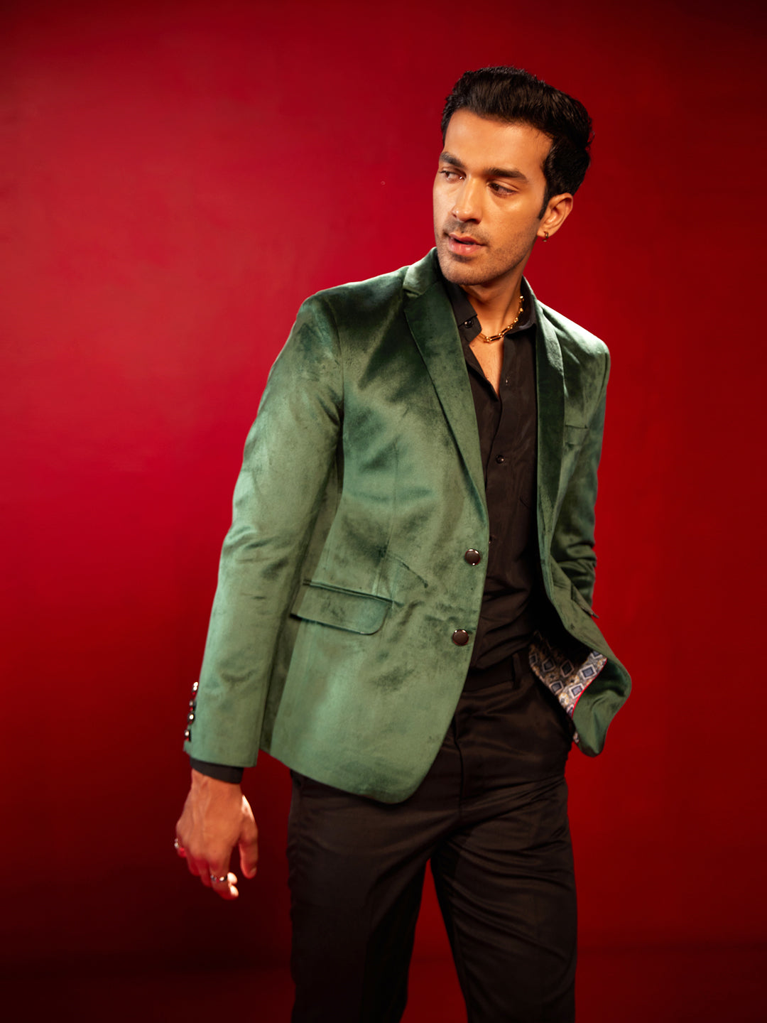 SHRESTHA By VASTRAMAY Men's Green Velvet Fancy Blazer