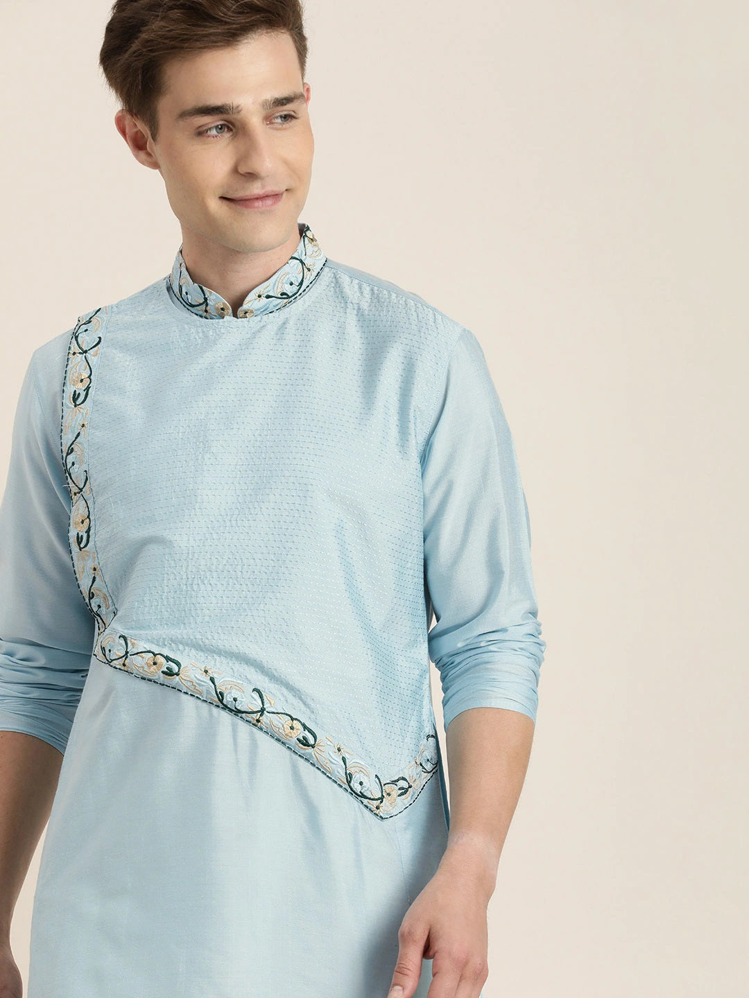 Vastramay Men's Aqua Blue Tread Work Kurta