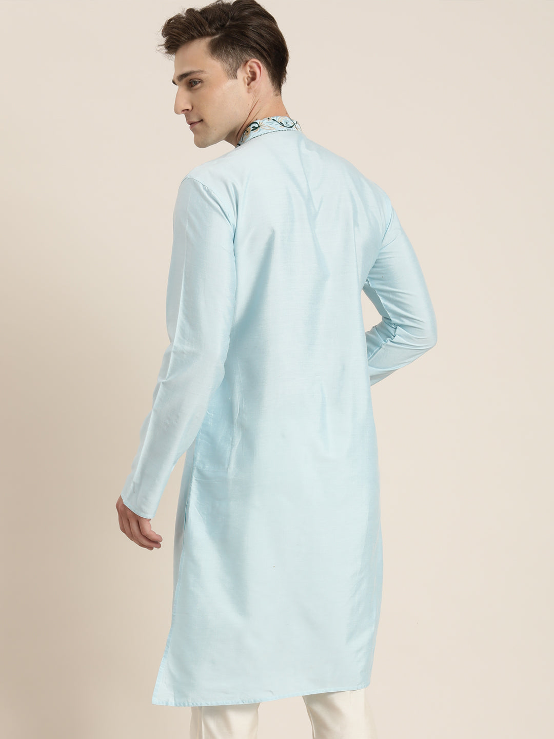 Vastramay Men's Aqua Blue Tread Work Kurta