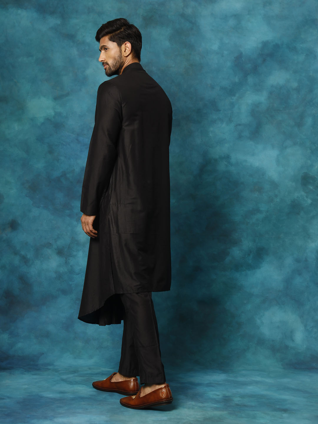 VASTRAMAY Men's Black Pleated Kurta