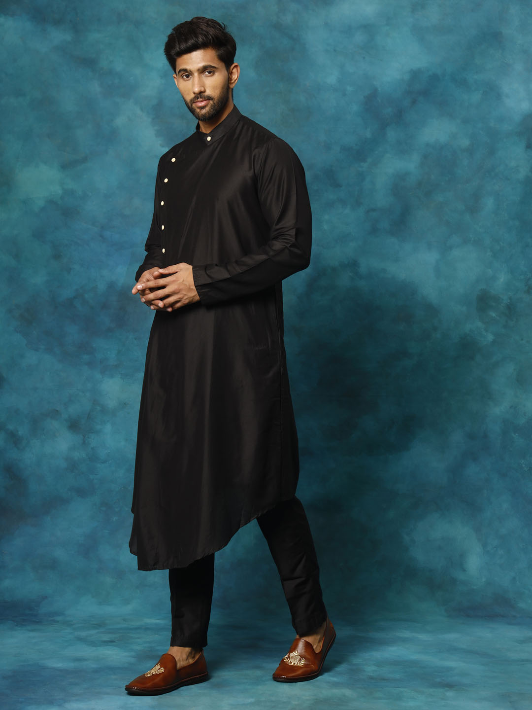 VASTRAMAY Men's Black Pleated Kurta