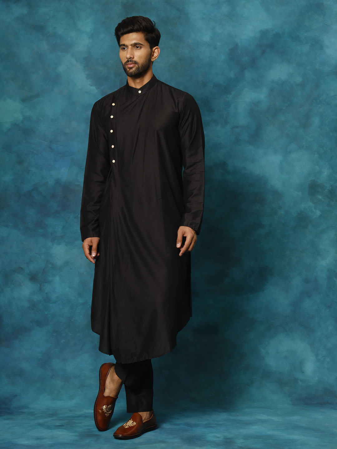 VASTRAMAY Men's Black Viscose Blend Kurta Pyjama Set