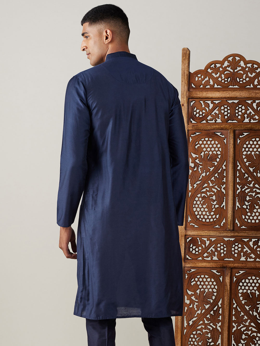 Vastramay mens navy blue solid fancy kurta