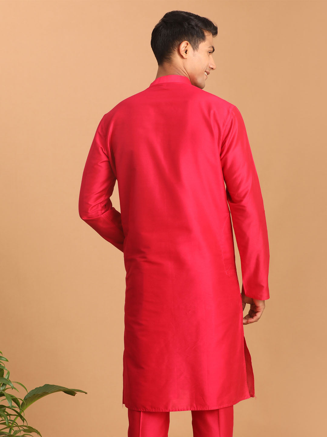 vastramay mens valentino pink solid fancy kurta