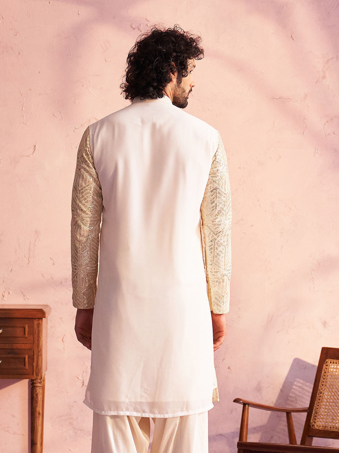 VASTRAMAY Men's Cream Georgette Embellished Kurta