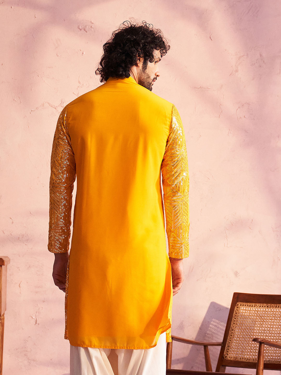 VASTRAMAY Men's Yellow Georgette Embellished Kurta