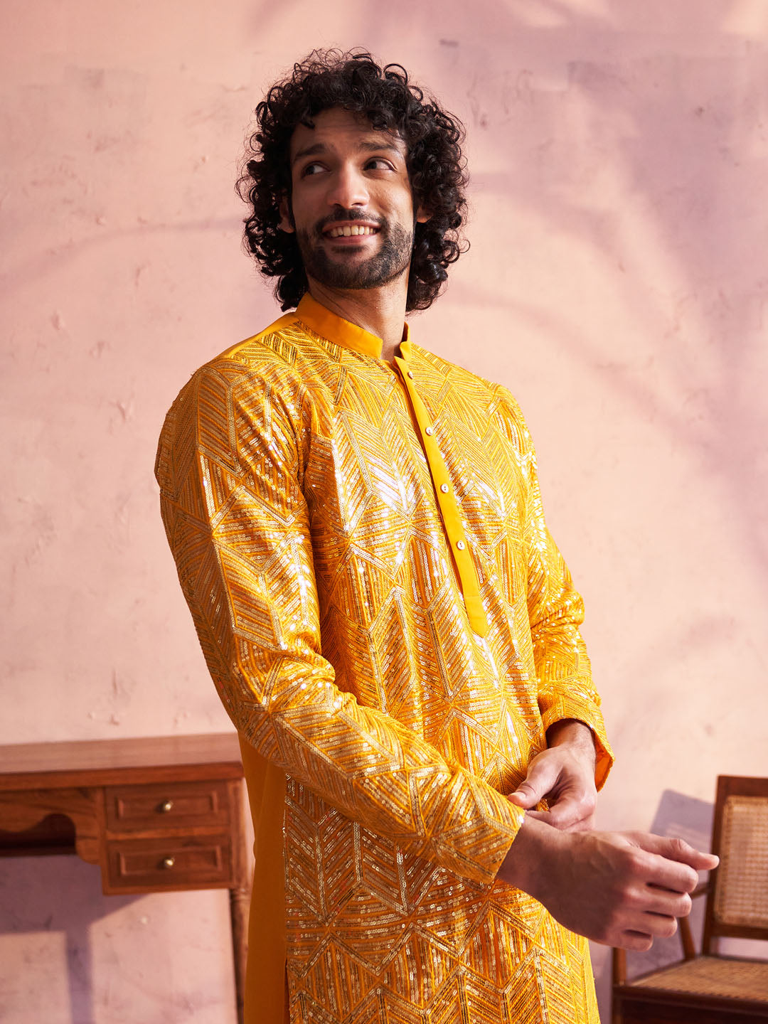 VASTRAMAY Men's Yellow Georgette Embellished Kurta