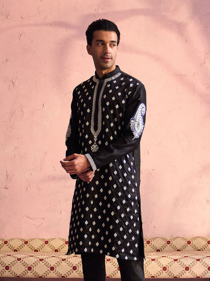 VASTRAMAY Men's Black Silk Blend Embroidered Ethnic Kurta