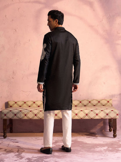 VASTRAMAY Men's Black Silk Embroidered Ethnic Kurta With Pant Set