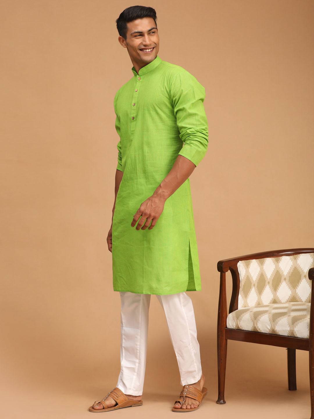 shvaas by Vastramay mens green color cotton handloom kurta with white cotton pant set