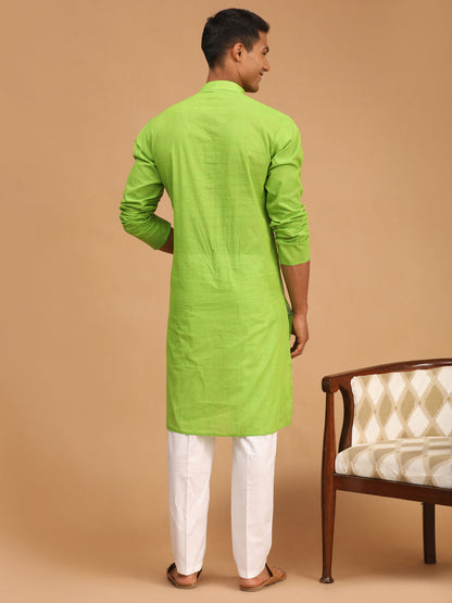VASTRAMAY Men's Green Cotton Handloom Kurta With White Pant Set