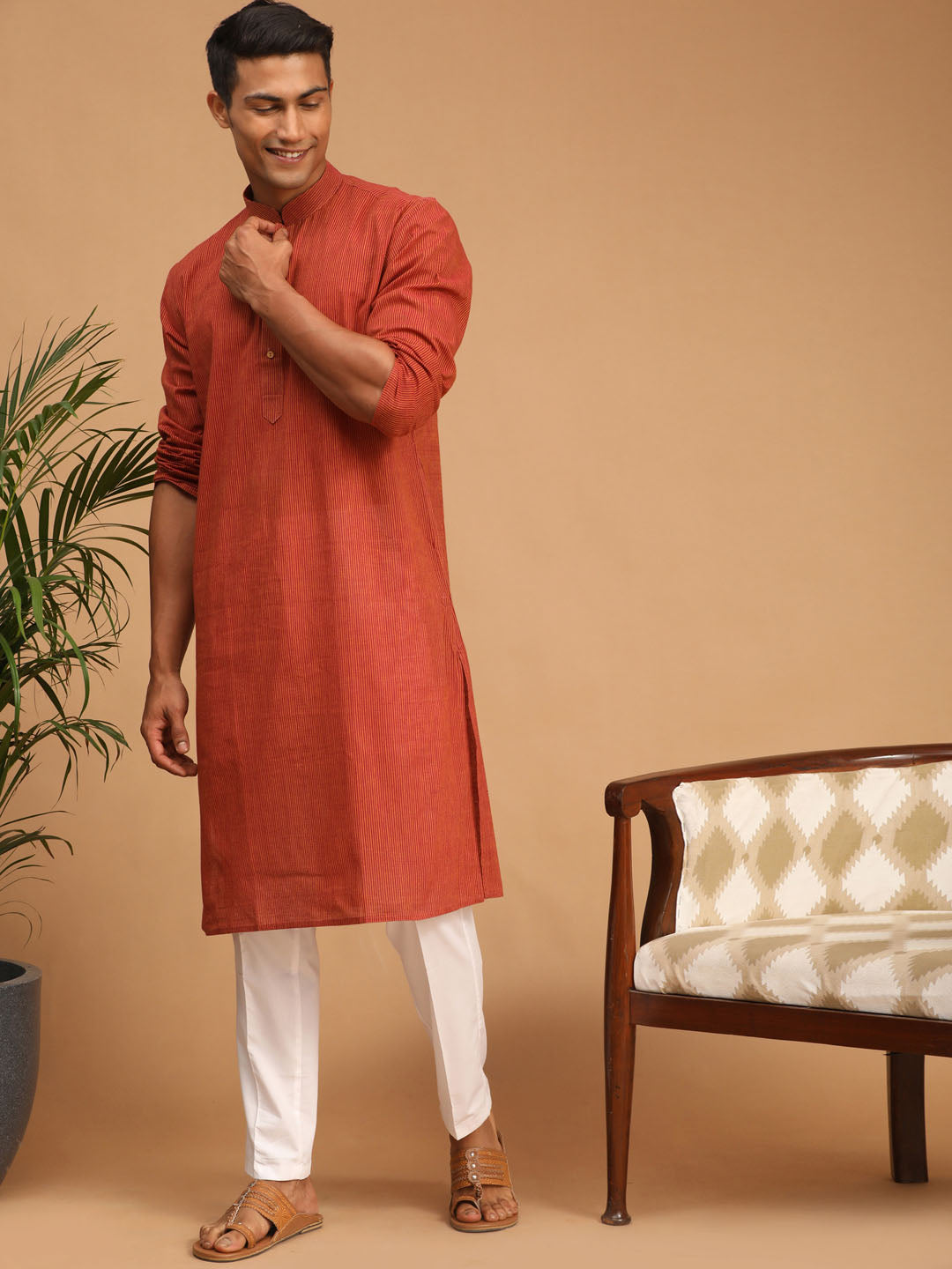 VASTRAMAY Men's Rust Cotton Handloom Kurta With White Cotton Pant Set