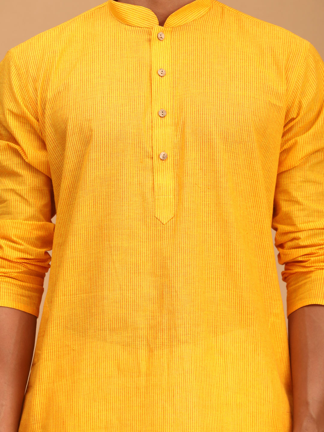 shvaas by Vastramay mens yellow color cotton handloom kurta with white cotton pant set