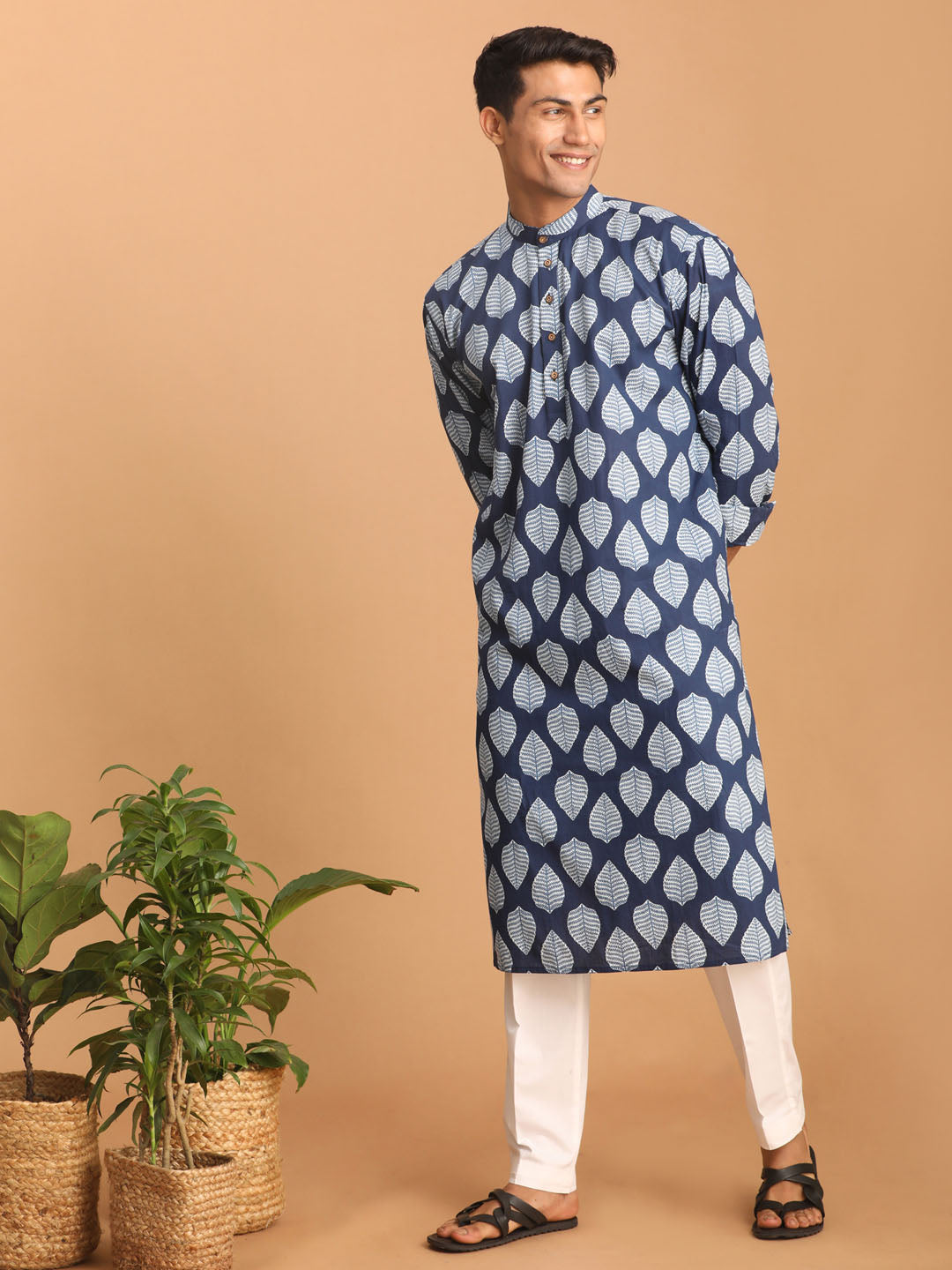 VASTRAMAY Men's Blue Leaf Print cotton Kurta With White Pant Style pyjama Set