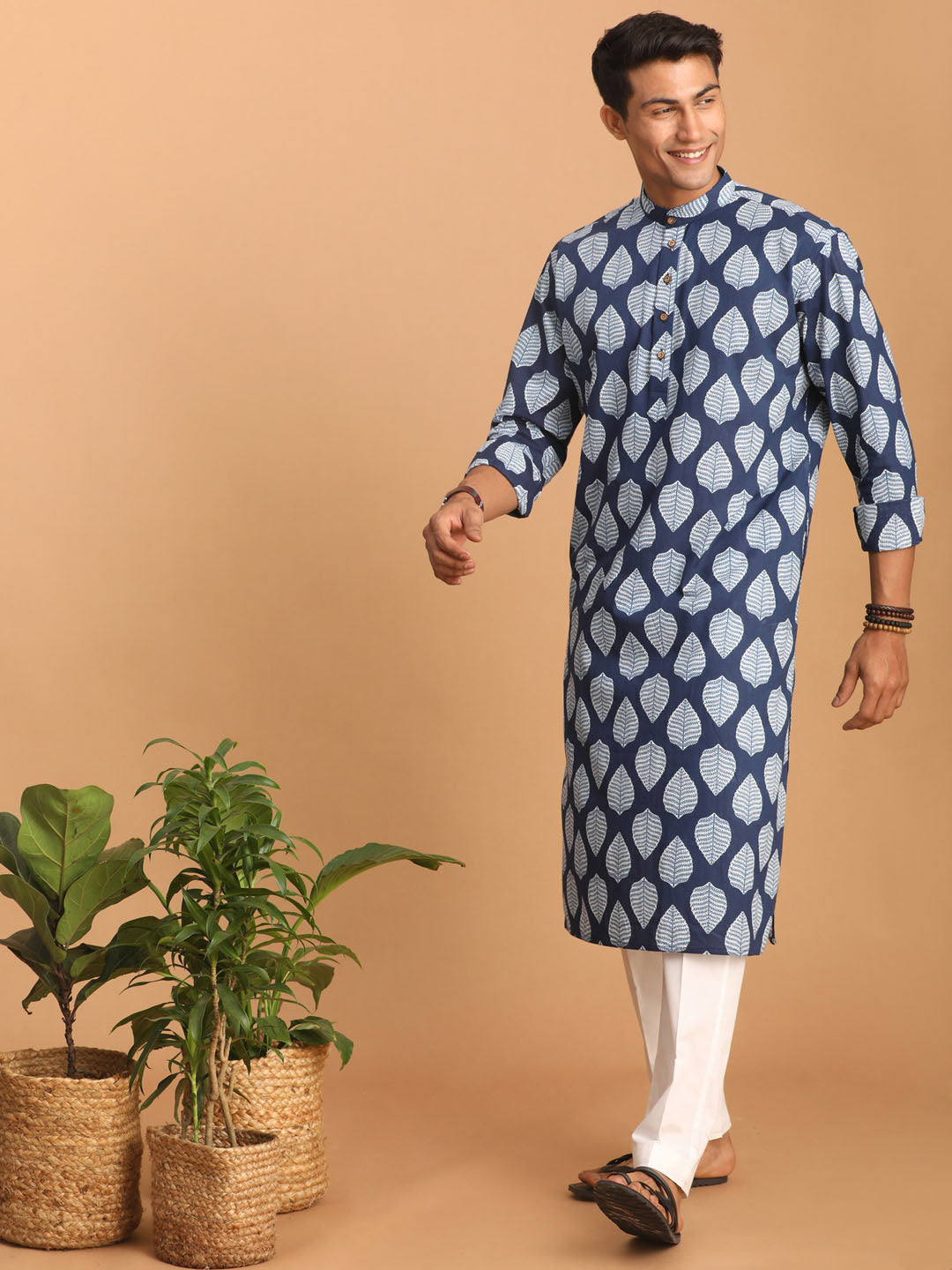 VASTRAMAY Men's Blue Leaf Print cotton Kurta With White Pant Style pyjama Set