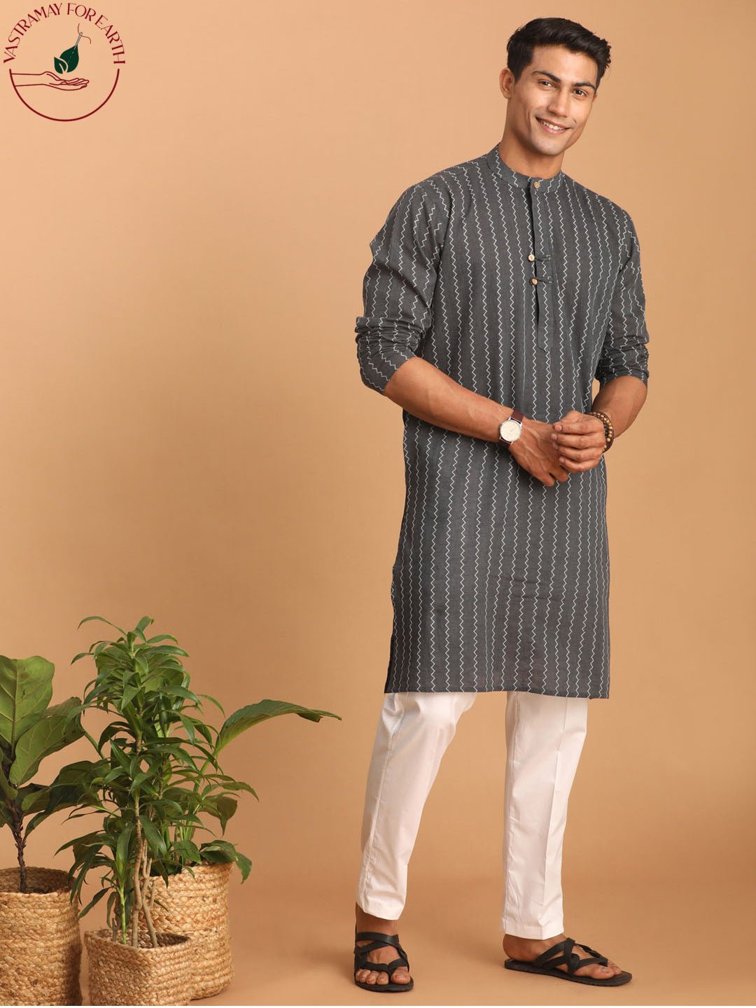 Vastramay mens grey jacquard zig zag pattern cotton kurta with pajama set