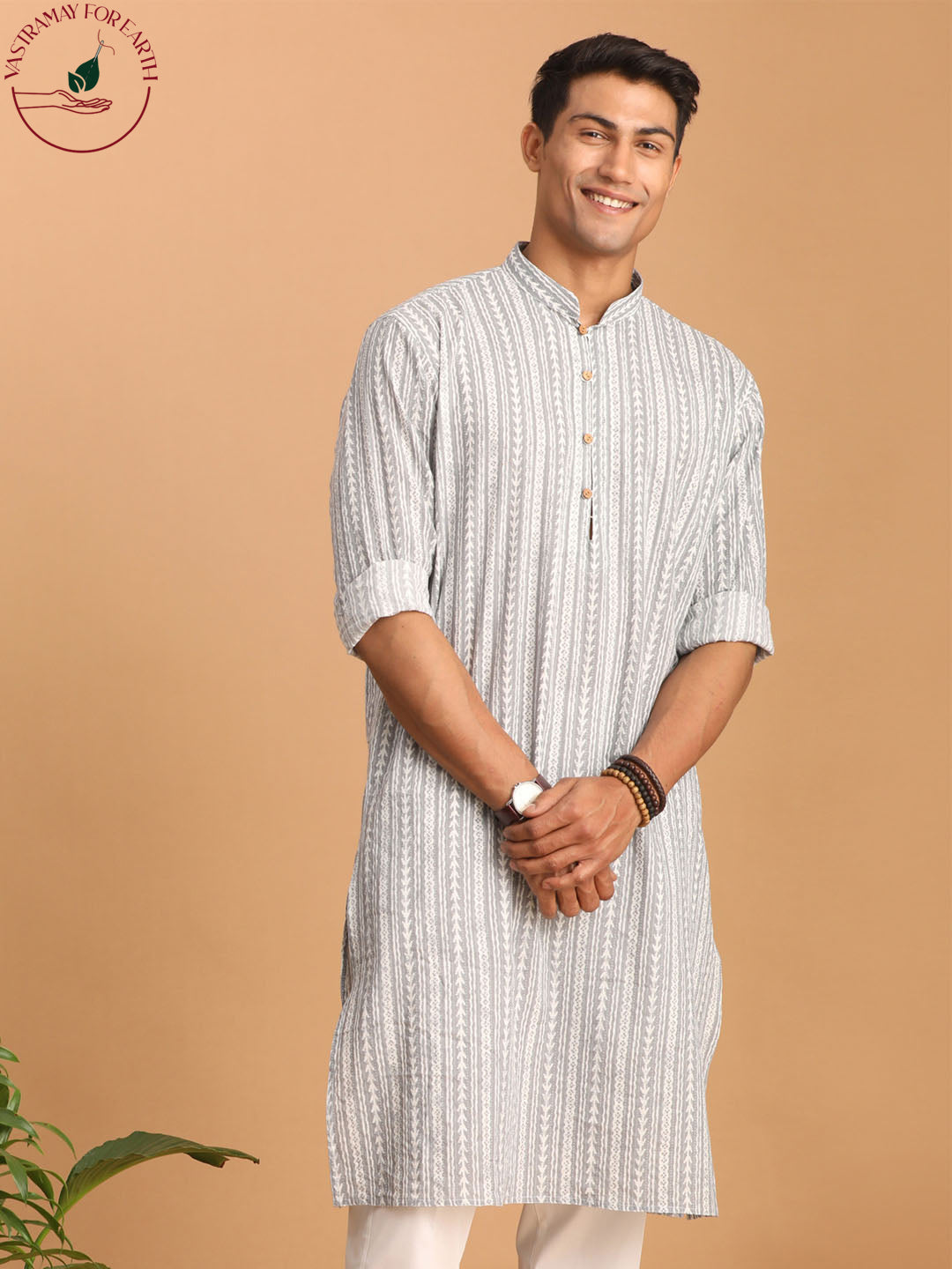 vastramay mens grey and white batik printed kurta