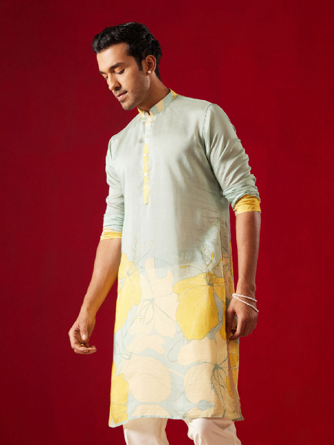 SHVAAS By VASTRAMAY Men's Multicolor Base Yellow cotton Printed Kurta