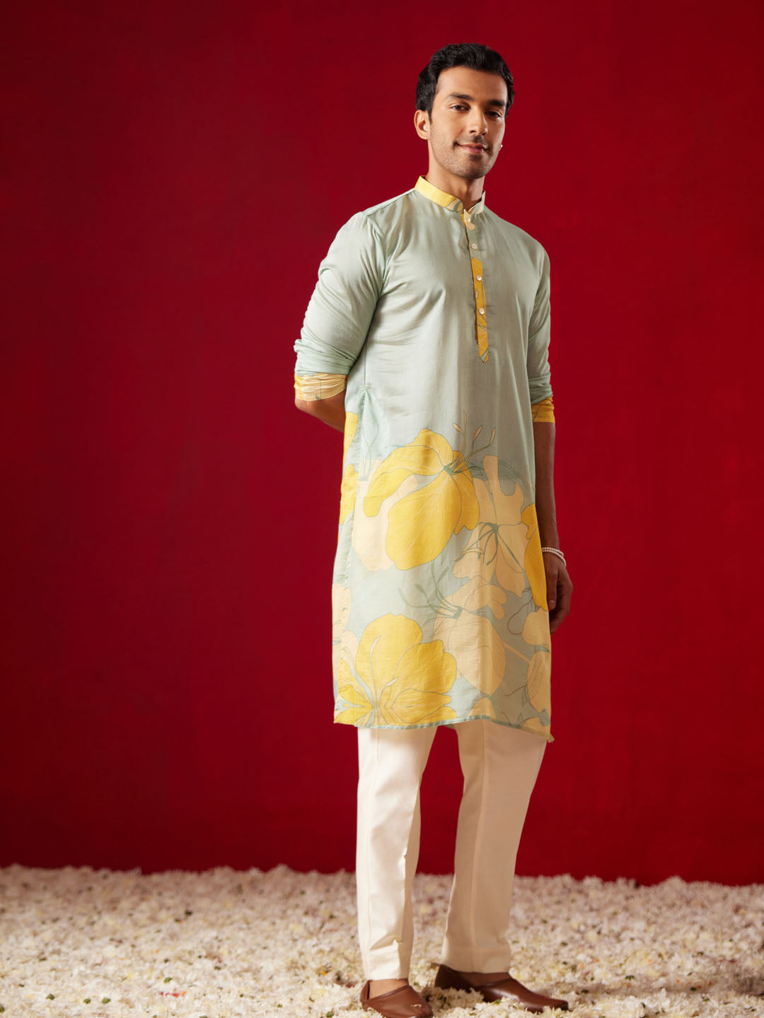 SHVAAS By VASTRAMAY Men's Multicolor Base Yellow cotton Printed Kurta