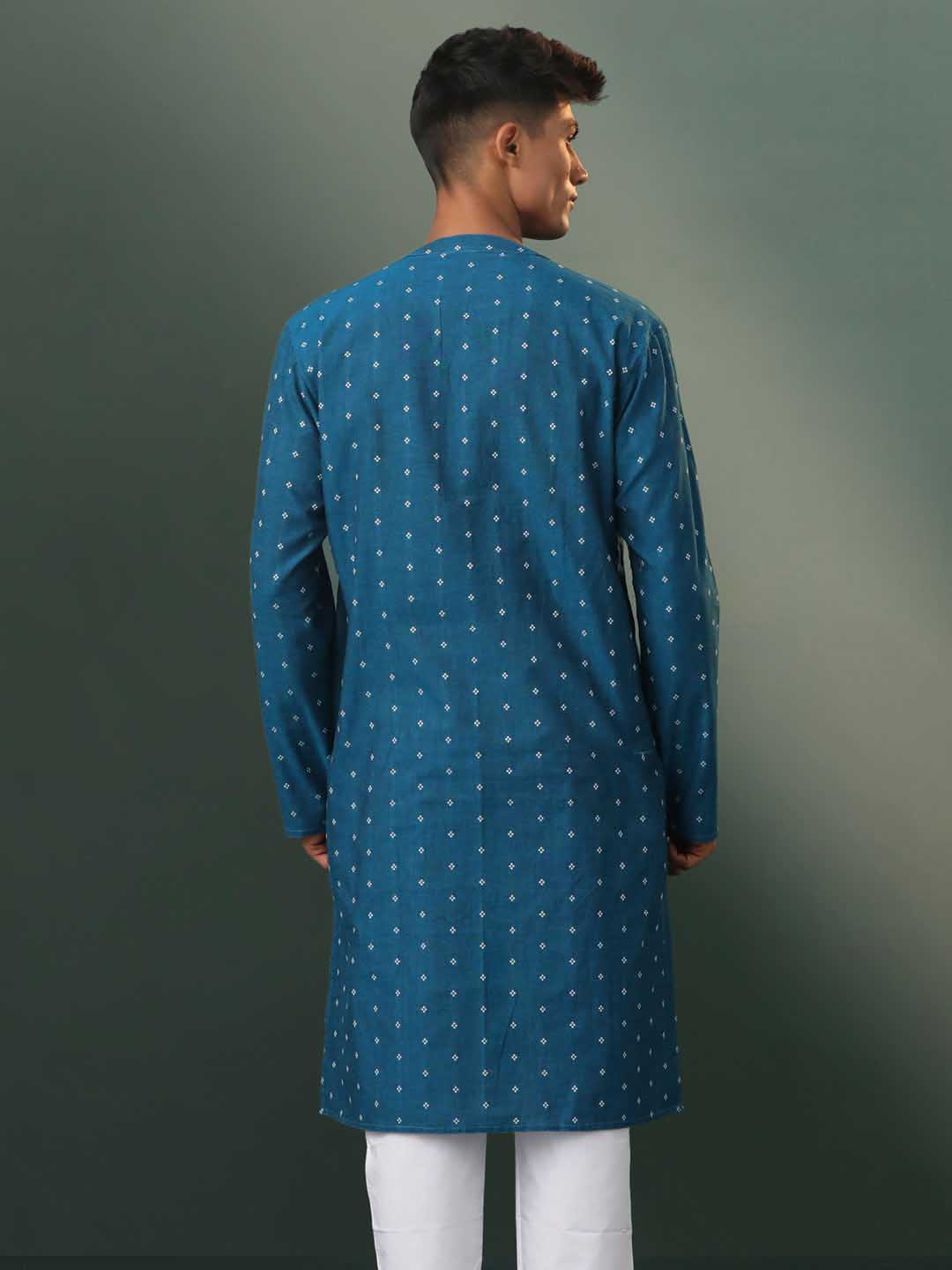 Vastramay Men's Turquoise Blue Jacquard Cotton Kurta