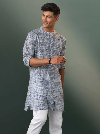 Vastramay Men's Grey Geometric Print Cotton Blend Kurta