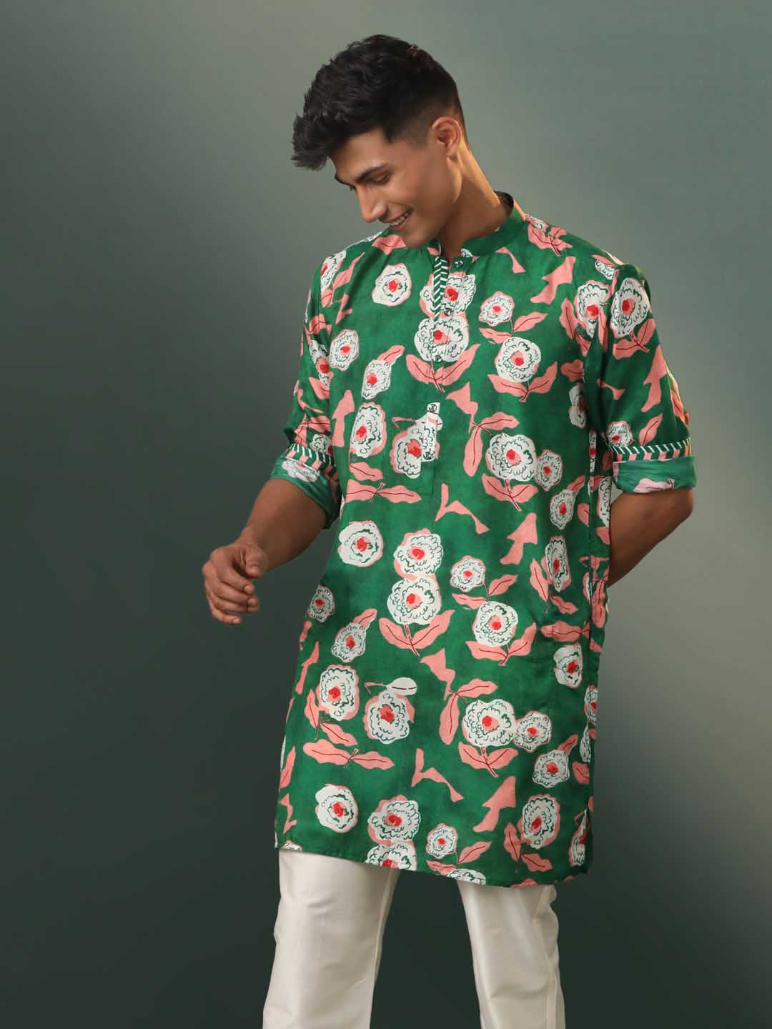 Vastramay Men's Green Floral Print Cotton Blend Kurta