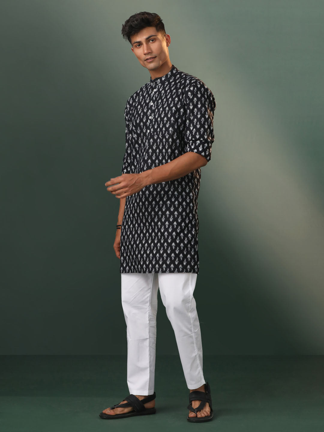 Vastramay Men's Black Color Printed Cotton Kurta and Pyjama Set