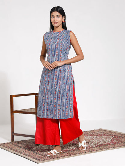 VASTRAMAY Women's Blue And Red Kalamkari Kurta Palazzo Set