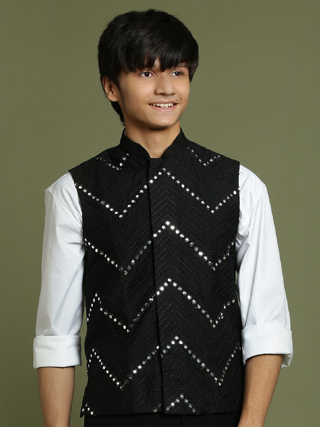 VASTRAMAY Boys' Black Mirror Work Ethnic Jacket