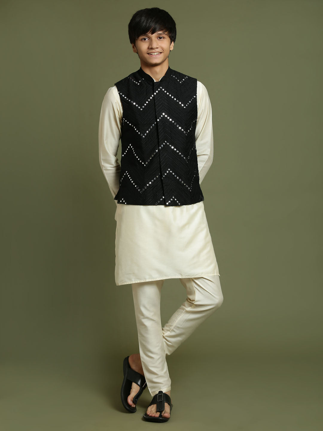 VASTRAMAY Boy's Black Mirror Work Jacket And Solid Kurta Pyjama Set