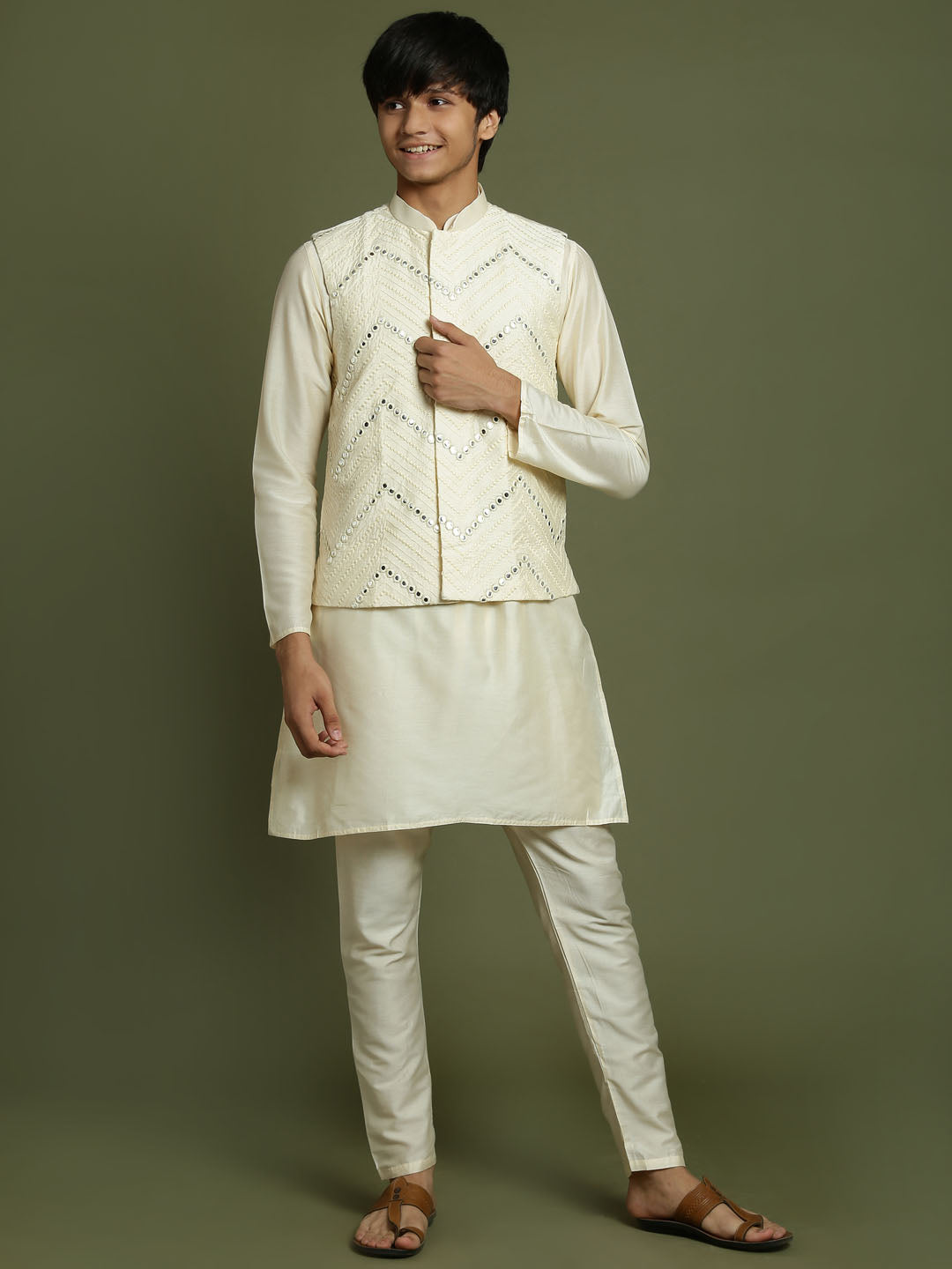 VASTRAMAY Boy's Cream Mirror Work Jacket And Solid Kurta Pyjama Set