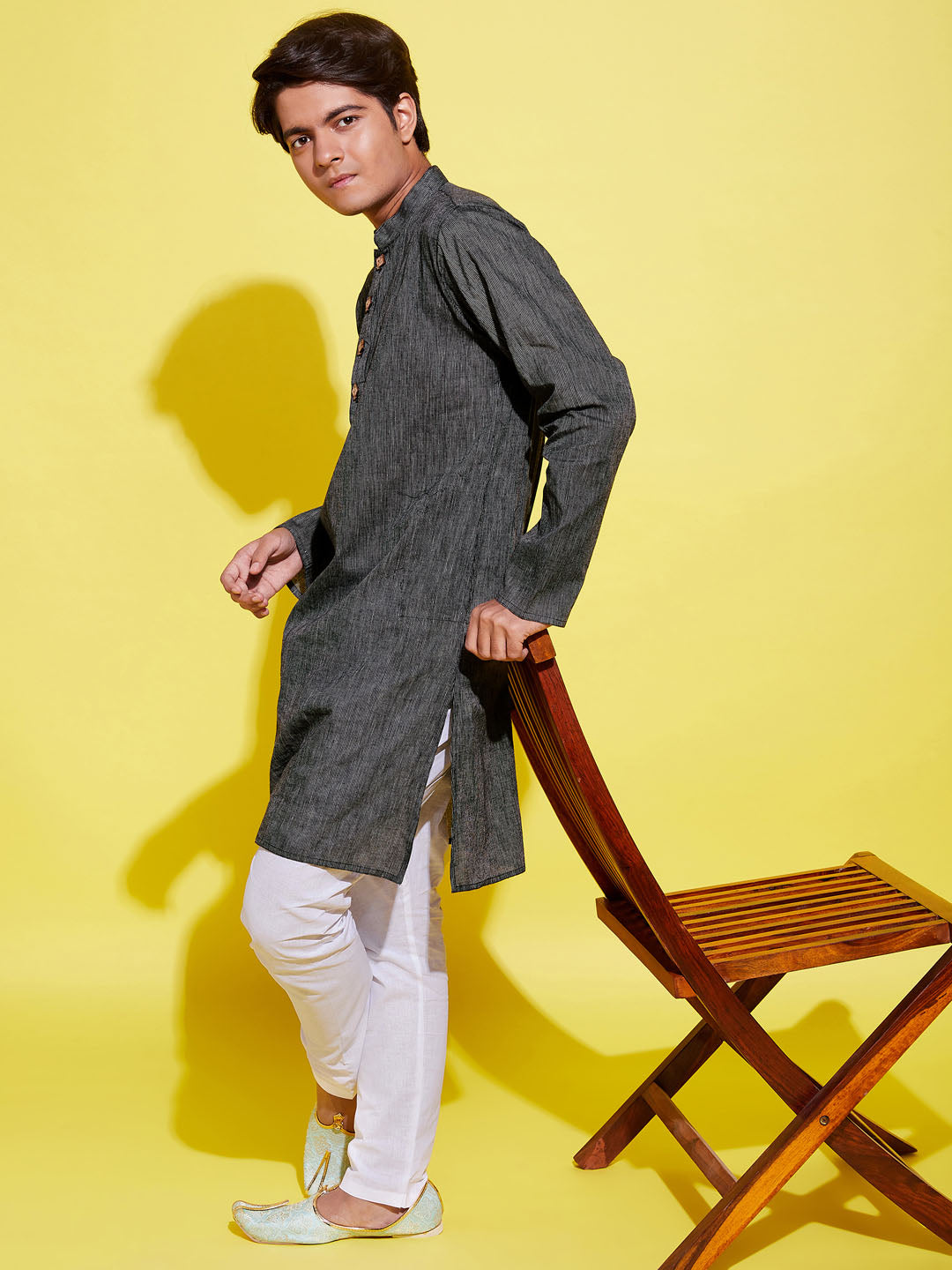 VASTRAMAY Boy's Black Cotton Kurta