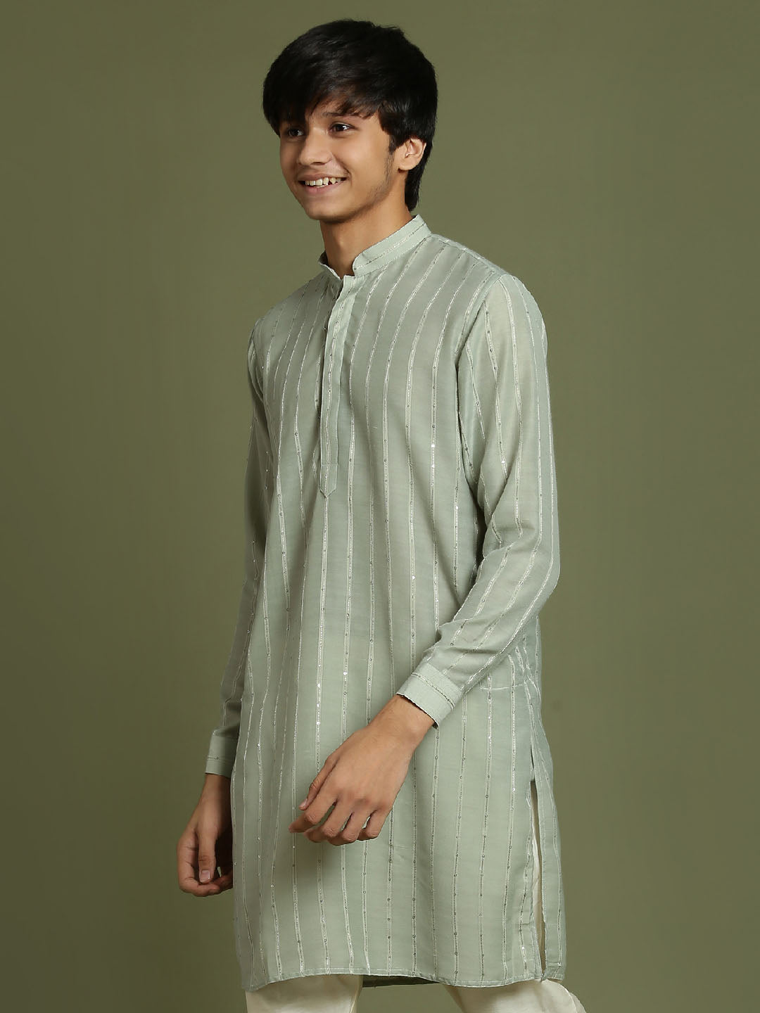 YUVA BY VASTRAMAY Boys' Green Striped With Sequin Worked Kurta