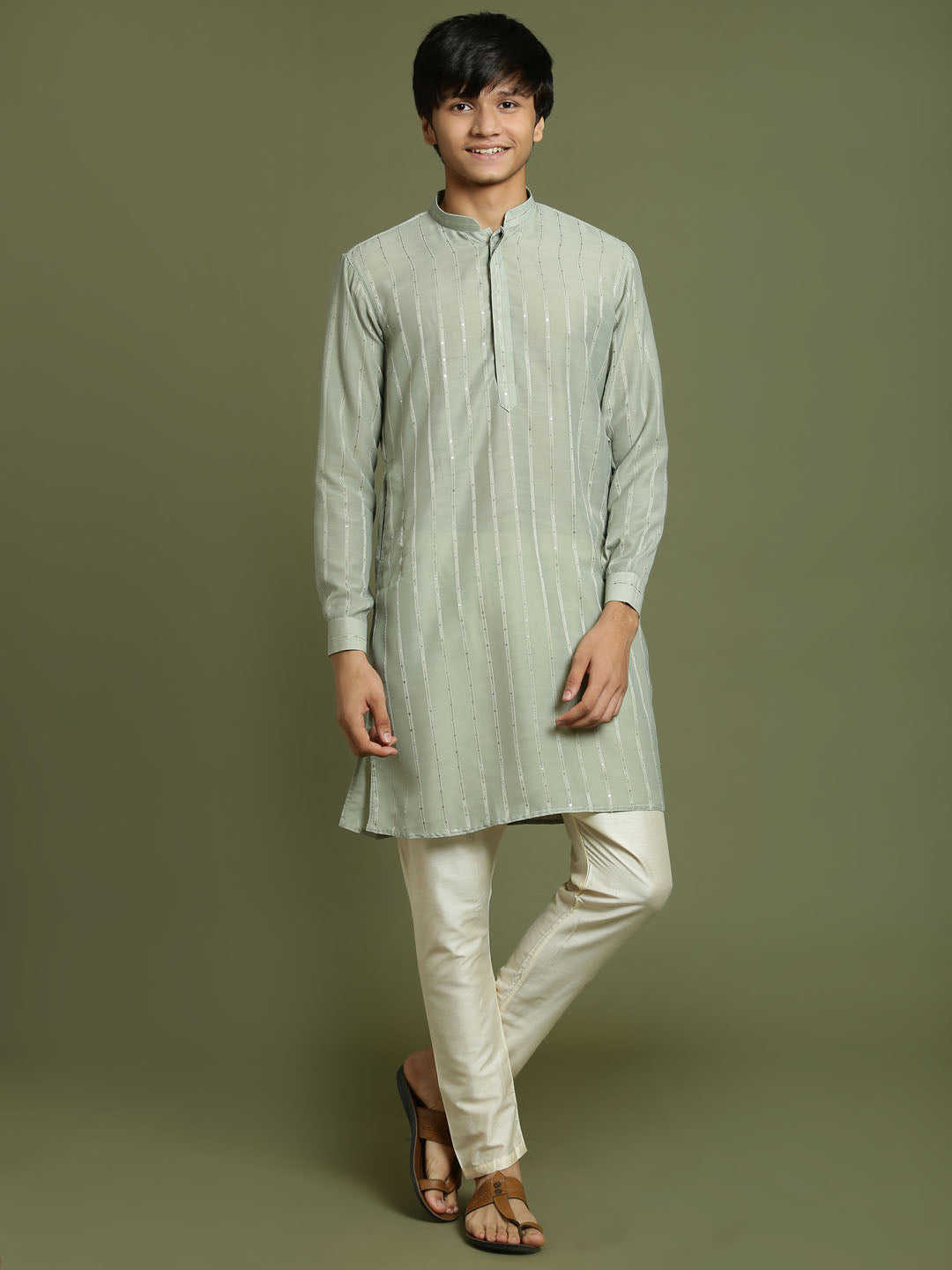 YUVA BY VASTRAMAY Boys' Green Striped With Sequin Worked Kurta