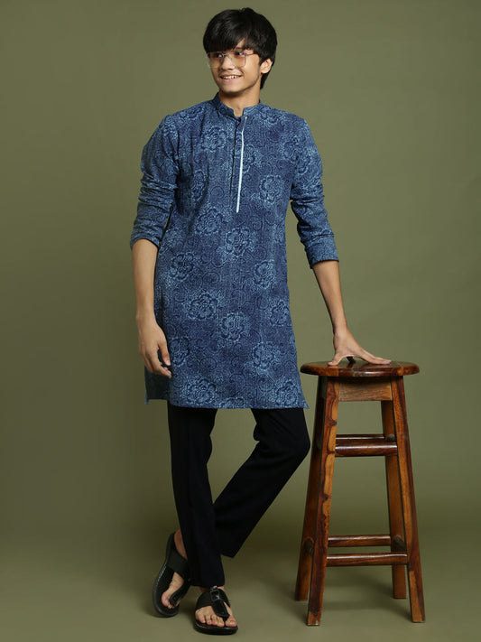 YUVA By VASTRAMAY Boys Indigo Denim Printed Kurta