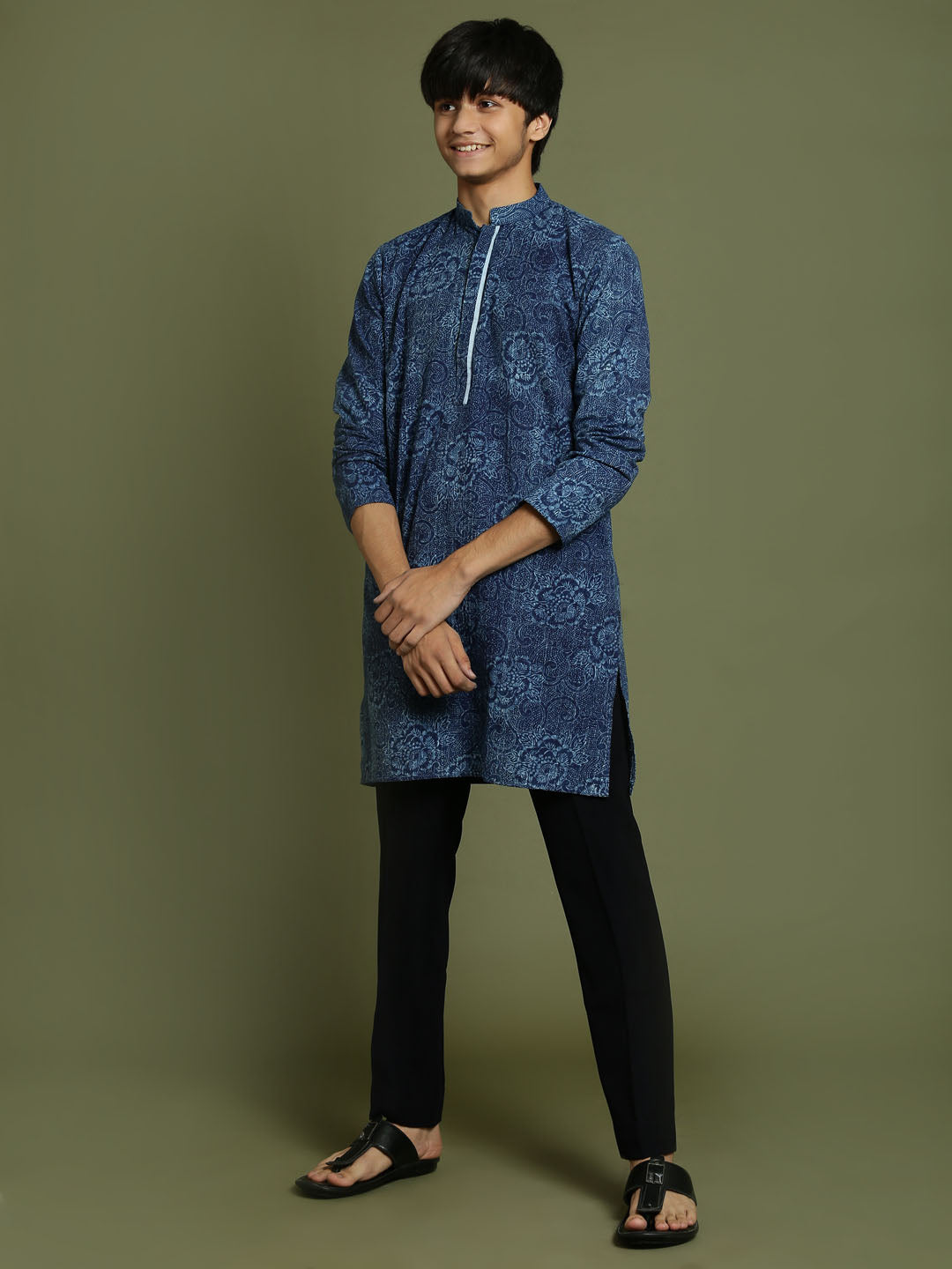 YUVA By VASTRAMAY Boys Indigo Denim Printed Kurta